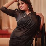 Ansiba Hassan Instagram - Grace always conquers ✨🖤 . . . . Photography: @_story_telle__r MUA: @_arya_jithins_makeover Costume: @ebsha_store #ansibahassan #mollywoodactress #cinema #malayalammovie #actress #model #photography #canon #nikon #black