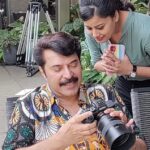 Ansiba Hassan Instagram - With the most handsome thespian 🎭 megastar @mammootty. PC @prasanthpalex #ansibahassan #mammootty #mammookka #cbi5 #malayalamcinema #actress