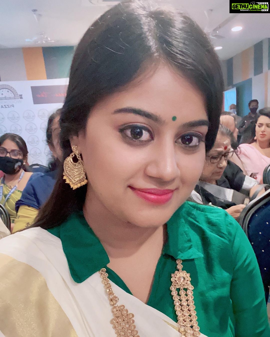 Ansiba Hassan Instagram - 🌸 #ansibahassan #actress #keralagallery #tamilcinema