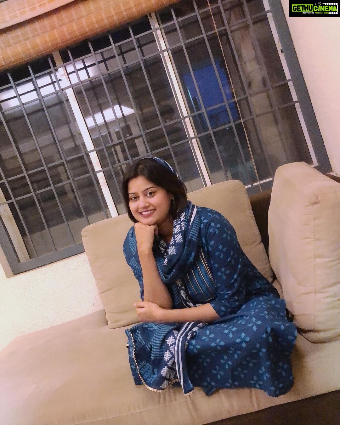 Ansiba Hassan Instagram - Safest zone is 🏡. #ansiba_hassan #ansibahassan #salwarsuits #zaheba #love #modestclothing