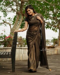 Ansiba Hassan Instagram - Have a beautiful day ❤️. 📸 @anulalphotography  Mua @sabitha_zawariya  Costume @neethu.neetz  #ansibahasan #black #happy #love #mollywood #kollywood #tollywood