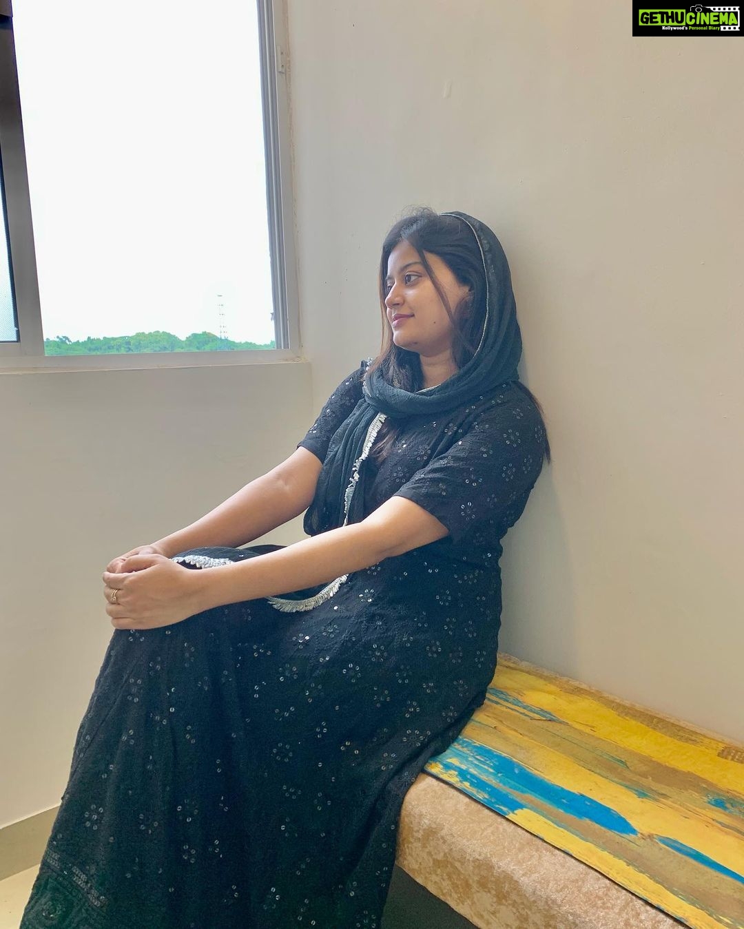 Ansiba Hassan Instagram - Thank you so much @zenobia_231 for this beautiful dresses 👗 #ansibahassan #home #mollywood