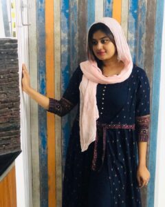 Ansiba Hassan Instagram - Celebration @ home 🏡  Costume @nirvi_collections_by_jilsa  pc @a_f_z_a_l_  #eidmubarak #staysafe #stayhome