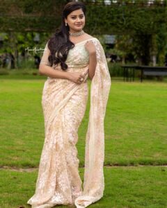 Ansiba Hassan Instagram - Photography: @manumulanthuruthyphotography
costume: @diva_womensclothingstore 
Styling: @lachu_shefeena
MUA: @groommakeup_bloomsmakeover
#sarishoot #ansibahassan #drishyam2 #malayalam #photoshoot #picoftheday #instagood #instadaily #traditional