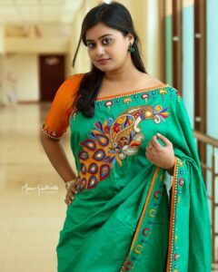 Ansiba Hassan Instagram - 📷 @manumulanthuruthyphotography #sarilove #greensari #ansibahassan #instadaily #instapicoftheday #traditional