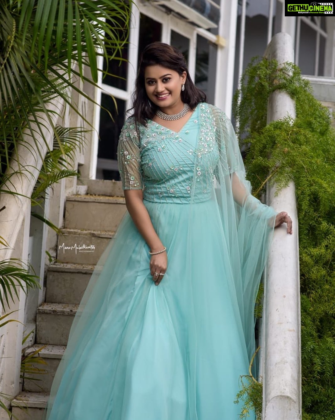 Ansiba Hassan Instagram - Good morning dear friends ❤️ Pc @manu_mulanthuruthy mua @sethus_glam_stories_ styling @lachu_shefeena #ansibahassan #mollywood #drishyam2 #cinema