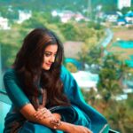 Ansiba Hassan Instagram - Let’s hope 2021 will give us back our previous life ❤️ Pc @arshalphotography mua @makeupbytonymua styling @laamiya.c.k #ansibahassan #drishyam2 #mollywood #cinema