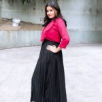 Ansiba Hassan Instagram - ❤️🖤 👗 @rishtabynasiyanmini #redandblack #ansibahassan #instadaily #instapicoftheday #malayalam #drishyam2 #happyme Kochi, India