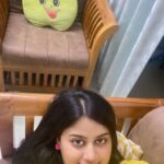 Ansiba Hassan Instagram - Madness at Home 🏡 😎🤪😬🤭 #ansibahassan #actress #homelygirl