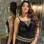 Antara Biswas Instagram – It’s Time To Rock 🥰…. #patna #diaries #eventready #happiness #dance #monalisa 

Mua& Hairstyling: @shab_qureshi786 
📸: @deepakpathak663