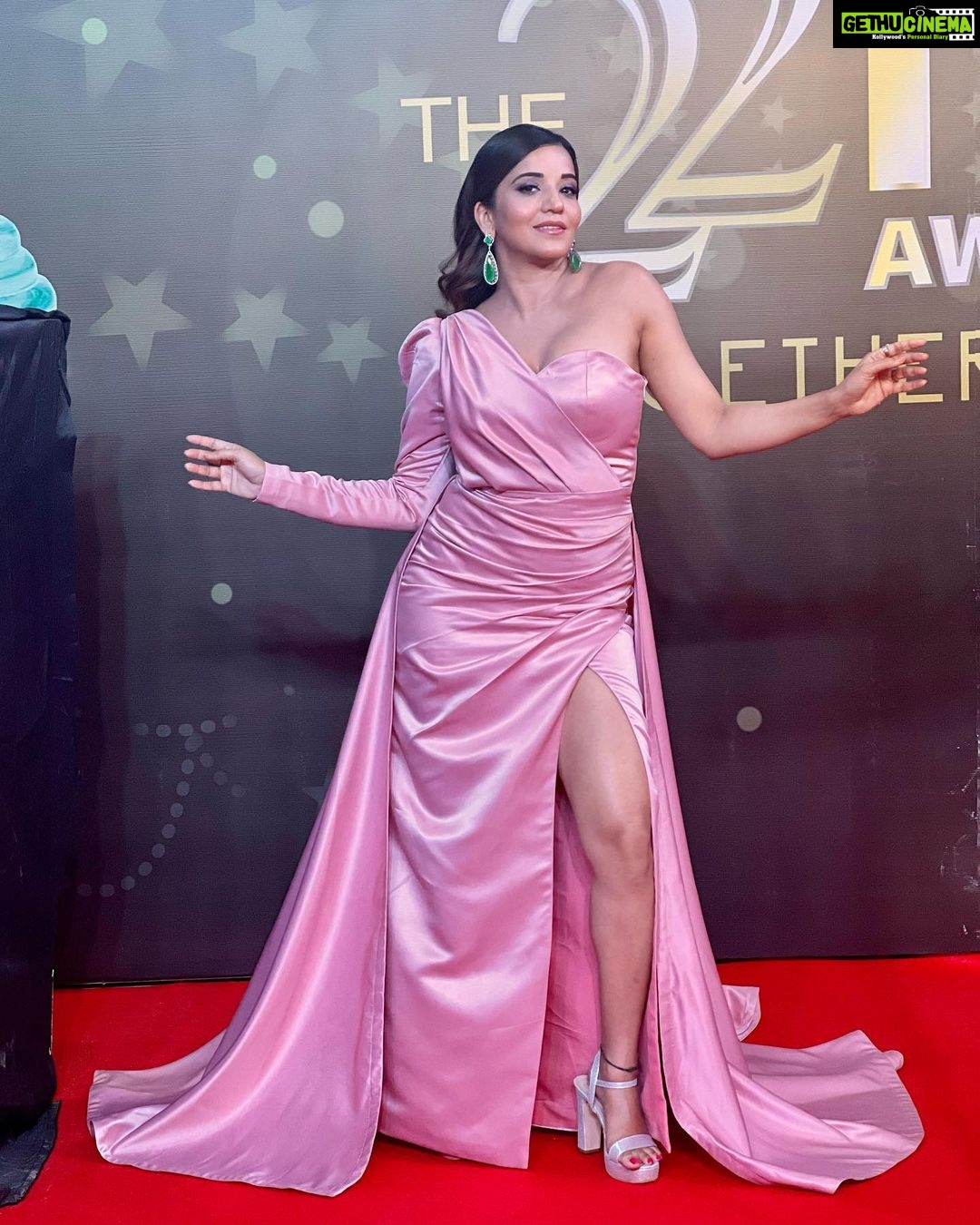 Antara Biswas Instagram - I Walk In A Space Of Gratitude โฆ. ๐๐ #22nditaawards #redcarpet #starplus #disneyplushotstar #abouttonight #myfirst #itaawards #sospecial #excited Styled by- @kansalsunakshi Outfit- @pridal.in Jewelleries - @shillpapuriidesignerjewellery Assisted by- @himanishukla48 Mua: @sachinmakeupartist1 Hairstyling: @shab_qureshi786 Assisted by: @deepakpathak663 Managed by: @riyashhh269 Film City