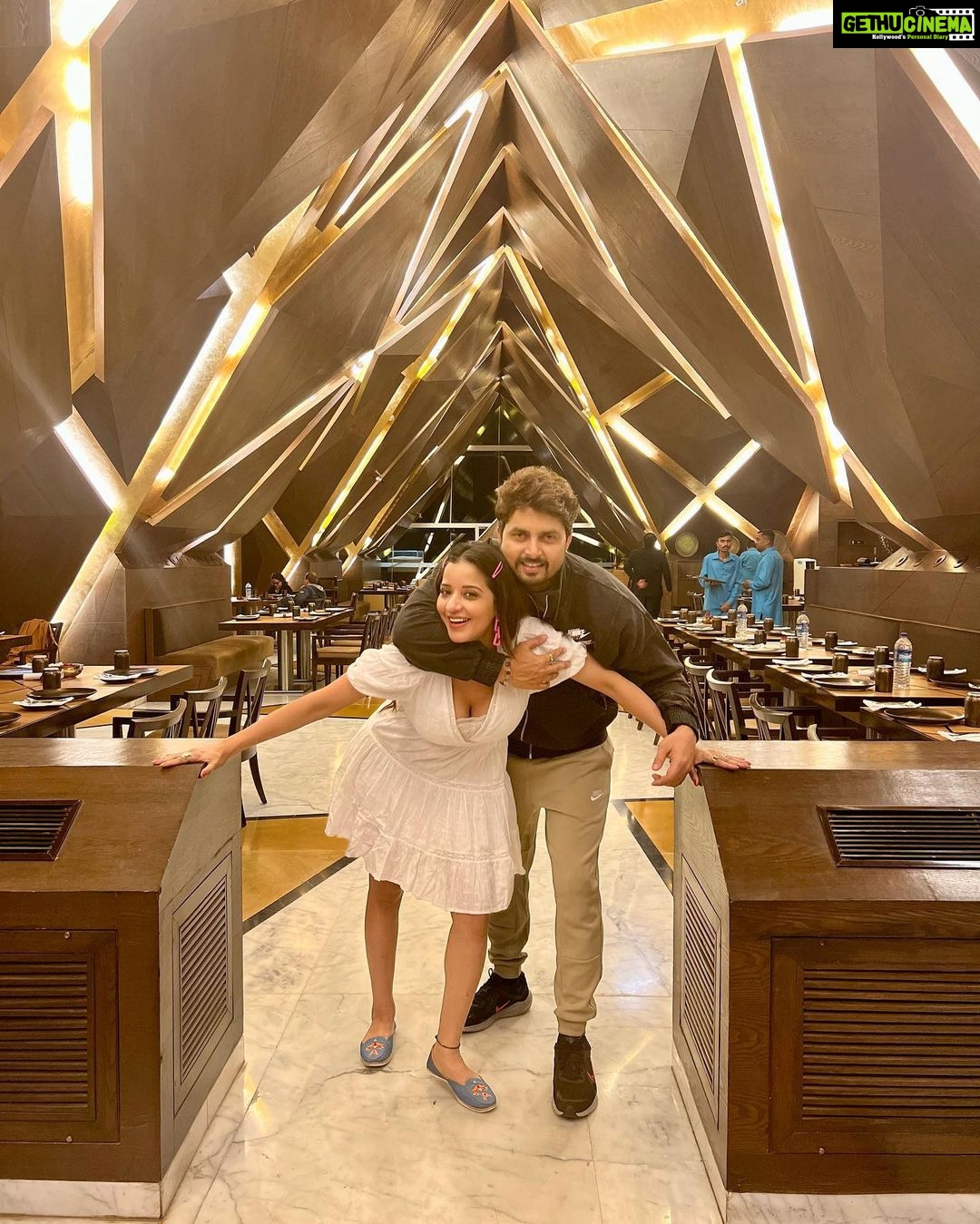 Antara Biswas Instagram - ♥️♥️… #takemeback #missingyou #missingthis #love #monvik
