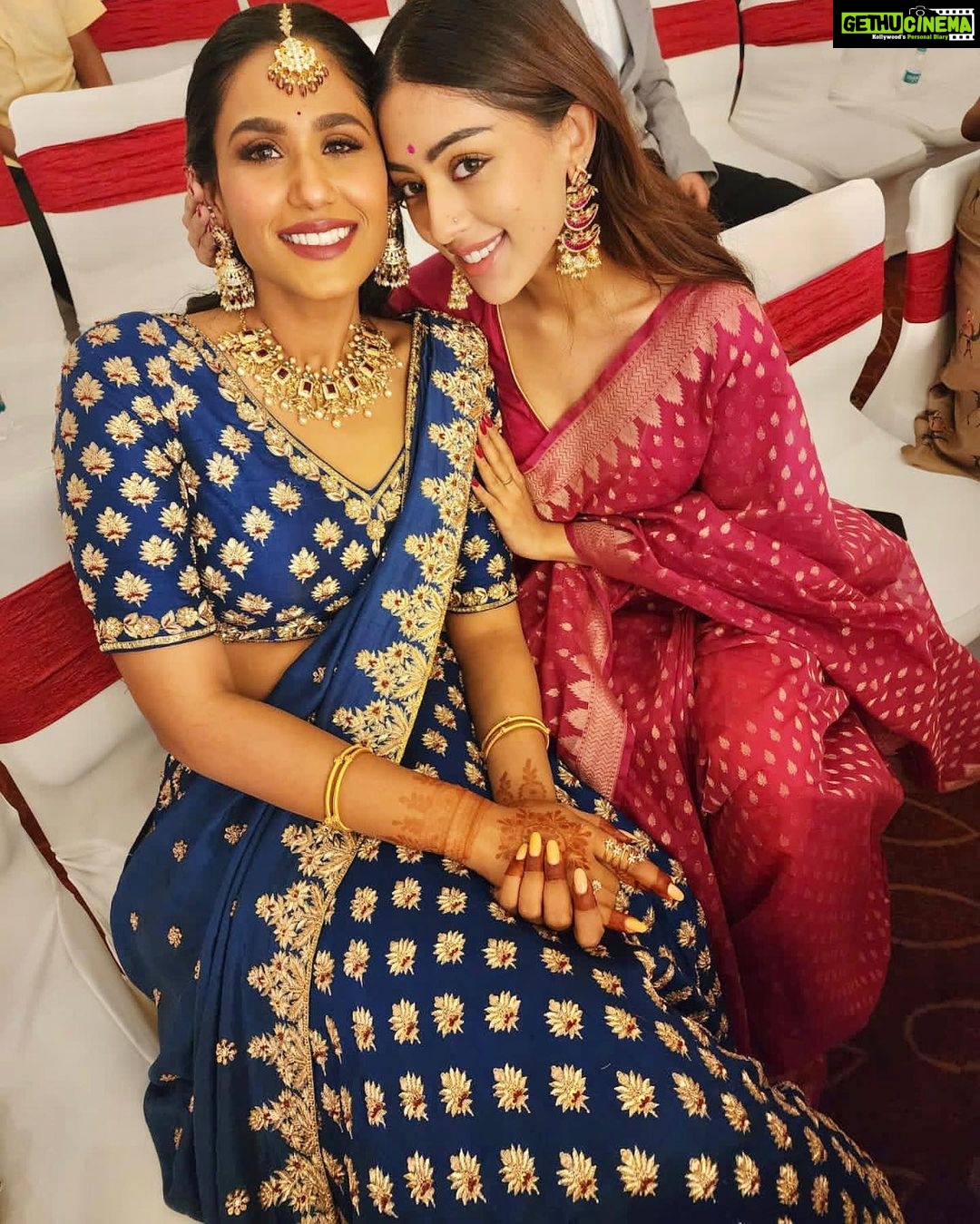 Anu Emmanuel Instagram - So the bestie got engaged 💍! So happy for the both of you ❤️ @jvamsirp you got damn lucky