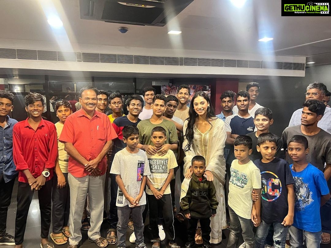 Anukreethy Vas Instagram - I got the opportunity to watch my movie DSP with our orphanage kids and I couldn’t have asked for anything better ❤️🫰🏼 . WATCH DSP IN YOUR NEAREST THEATRES FROM TODAY💥 . Jewellery @mspinkpantherjewel Styled by @swathi__ramakrishnan . @actorvijaysethupathi @ponramvvs @ksubbaraj @immancomposer @kaarthekeyens @kalyanshankar @anukreethy_vas @stonebenchers @vivekharshan @Venkatesh7888 @dineshkrishnanb @veerasamar @kumar_gangappan @sherif_choreo @Dineshsubbaraya1 @radhikassiva @tuneyjohn @vijaytvpugazh @vijaiMuthupand1 @onlynikil @pavsone @ashoknarayanan14 @timestalent @inder.sagoo @rishubartaria . #anukreethyvas #vjs46 #dsp #kollywood #tamilcinema AGS Cinemas