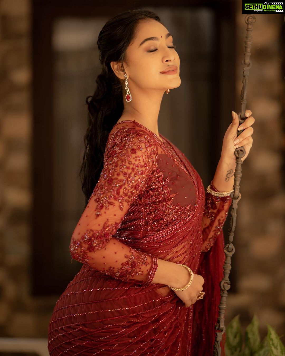 Anukreethy Vas Instagram - Some paths can’t be discovered without getting lost so lose yourself once in a while to reinvent yourself ❤️ . Pc - @camerasenthil 📸 Makeup - @makeup_by_kez 💄 Hair - @banu_hairstylist_sareedrapist Jewellery - @challani_jewellery 💍 Organised by - @rrajeshananda @timestalent @inder.sagoo @rishubartaria . #kollywood #trending #saree #southindian #traditional #anukreethy_vas #anukreethyvas #vjs46 #dsp #timestalent Tamil Nadu