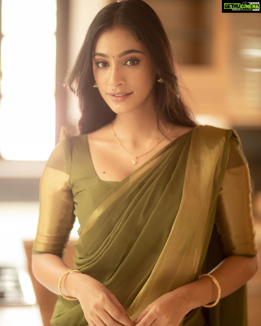 Anukreethy Vas Instagram - There is a charm about the forbidden that makes It unspeakably desirable - mark twain . PC @camerasenthil πΈ Saree @kaarigai.sarees π Mua @jeevithamakeupartistry π . . #southindian #traditional #tamilponnu #kollywood #anukreethyvas #trending #kollywoodactress #portfolio