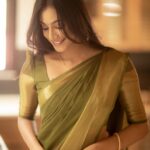 Anukreethy Vas Instagram - Life is beautiful if you figure out how to live it 💥 . . Pc @camerasenthil Saree @kaarigai.sarees Mua @jeevithamakeupartistry . . #southindian #tamilponnu #saree #anukreethyvas #trending #traditional #kollywood