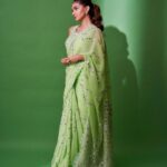 Anushka Sen Instagram - Livin la vida Saree 🧚 . Saree @asalabusandeep Styled by @stylingbyvictor @sohail__mughal___ Earrings @koharbykanika Assisted by @styleby_antara @ebthestypecoach Clicked by @kvinayak11 Makeup by @makeup.artist.anusha Hair by @hairbyprem Management @guunjanvm