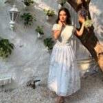Anushka Sen Instagram - Good vibes or good bye 🧚🫶 Olive Bar & Kitchen
