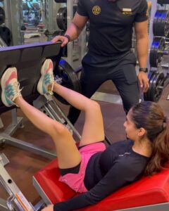 Anushka Sen Instagram - photo dump’s are my favourite 💟