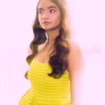 Anushka Sen Instagram - Angel energy 🧚 . 📸: @smileplease_25 Makeup: @sachinmakeupartist1 Hair: @shab_qureshi786