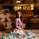 Anya Singh Instagram - Happy Diwali 🪔✨ 💄- @niccky_rajaani 👗- @eshaamiin1 📸- @nikophotoworld