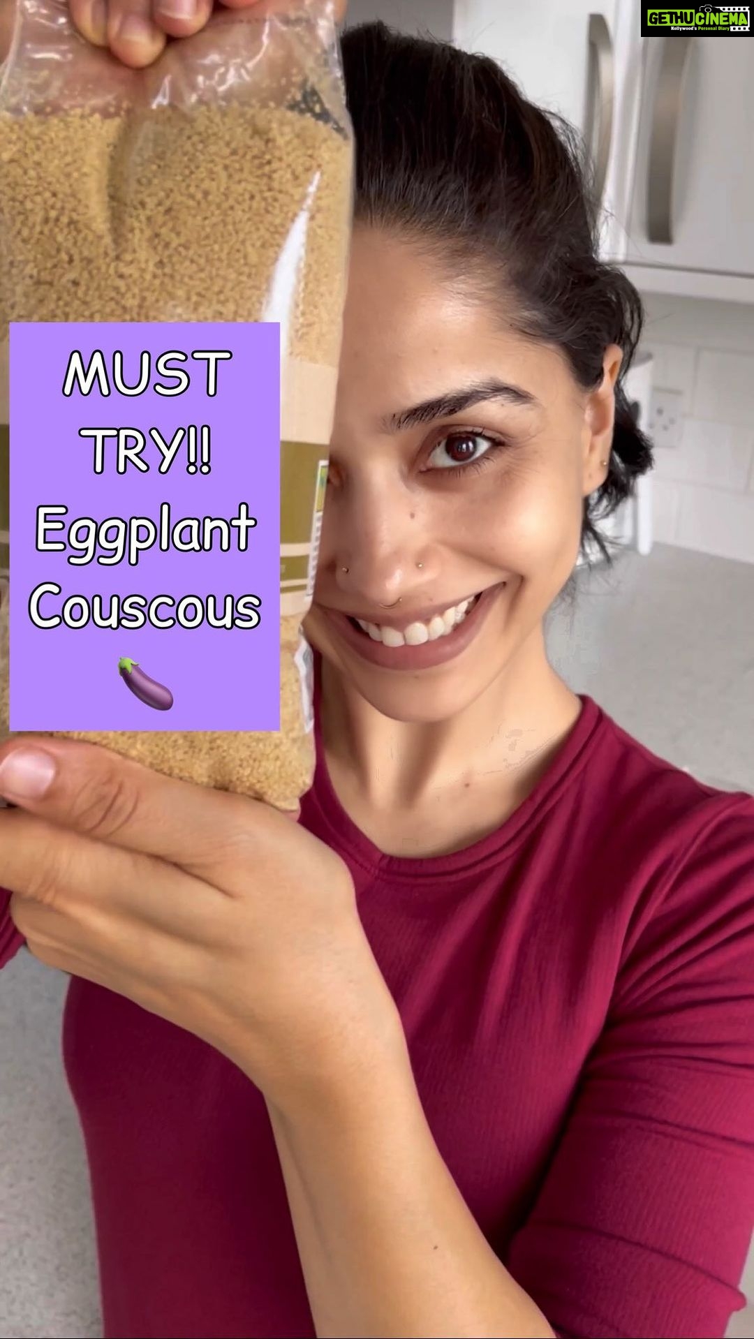 Aparnaa Bajpai Instagram - Easy Meal Ideas ⭐️ I have never tried eggplant in couscous and eggplant is my favorite vegetable. So when I had one lying in the fridge, I had to come up with something. Here you go!! Hope you like it🫶🏼 . . . #vegan #plantbaseddiet #plantbased #plantbasedfood #veganfood #veganrecipes #veganuk #eggplant #couscous