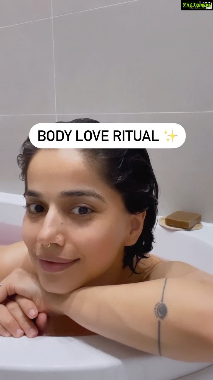 Aparnaa Bajpai Instagram - Body Love Ritual✨✨ The fragrance of natural ingredients & oils in @sintranaturals.co.uk ‘s body-skin products really uplifts my mood and calms the mind & body. Their products are a 100% Natural & Organic 🌱 & completely Vegan & Cruelty free 🐰 They make small batches & are sustainable🌎 They use all Eco-friendly packaging 💚 Now! this is a full dose of Love for the Body🫶🏼 London, United Kingdom