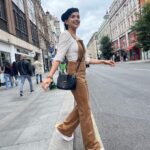 Aparnaa Bajpai Instagram – Walking around the city🚶‍♂️ London, United Kingdom