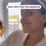 Aparnaa Bajpai Instagram - Warning🌶 Have it with precaution! Easy Meal Ideas⭐️ Quickest & Easiest for my spicy cravings. This one’s just a random throw in all experiment. You can improvise how you like:) And before you think if it’s good for health, lemme tell you every body is different. I eat subtle tastes most of the times but also indulge when I feel like. Rice works the best with my gut, so I like to choose rice noodles. And since the time, my Ayurveda doctor told me to have garlic in decent amounts, I have taken some liberties 😅 . . . . . . #padthai #noodles #spicy #food #rice #vegan #veganfood #veganrecipes #plantbased #spicynoodles #kikkoman