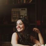Apoorva Arora Instagram - Happily Candid 🤍 . @apooarora is my favourite for the candid vibe she holds 🤌🏼 . . #apoorvaarora #portraitsofficial #portrait_vision #mymumbai #mumbaiportraits #portraitpage #portraitvision #portraitmood #candid #happyvibes #goodvibes Mumbai, Maharashtra