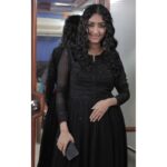 Archana Jois Instagram – Happy Deepawali ✨☺️

Outfit @dharaa.in 
Photography @yogi_0708

#black #deepavali #festival #krishnasundari