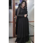 Archana Jois Instagram - Black is my go to colour . Whats yours? Wearing @dharaa.in Photo @yogi_0708