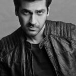 Arjan Bajwa Instagram - Black & White person … living in a colorful world .. . . . . . . . . . . . . . #instagood #instadaily #instagram #instalike #instapic #menhairstyle #menswear #mensfashion #saturdaynight #saturdayvibes #black #blacknwhite #blacknwhite_perfection #bollywood #bollywoodactor #actorslife #actor #arjanbajwa