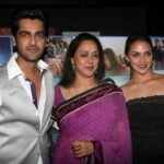 Arjan Bajwa Instagram - A very happy birthday to the one and only @dreamgirlhemamalini ji … I had the honour of working with her in a film that she produced with me & @imeshadeol called #tellmeohkhuda … this was during the trailer release … wish her a very healthy and happy year ahead .. . . . #hemamalini #eshadeol #arjanbajwa #bollywood #bollywoodactor #bollywoodactress #happybirthdayhemamalini #actorslife #trendingreels #trending #instagram #picoftheday