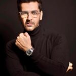 Arjan Bajwa Instagram - In a world filled with latest trends, Be a classic gentleman! 😎. . . . . . . . . . . #mensfashion #mensstyle #menshair #rolex #rolexsubmariner #black #menswear