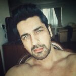 Arjan Bajwa Instagram – Sunshine, smell of coffee !! … two things I look forward to every morning… #bollywood #actorslife #showertime #sunshine #ilovecoffee #windowlight #nofilter #naturallight #roomwithaview #coffeetime #mensfashion #menshair #inspiration #ideas #thoughts #stubble #healthylifestyle #fitness #bollywoodactor #Bollywood