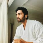 Arjan Bajwa Instagram - I just died in your arms tonight…. . . . . . . . #saturday #saturdaynight #instagood #instagram #instafashion #instamood #bollywood #bollywoodactor #actorslife #fitnessmotivation #mensfashion #menswear #mensstyle @dubai