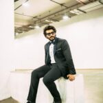 Arjun Kapoor Instagram - Do well. Live well. And Dress Really Well 😎 Photographer: @bharat_rawail Stylist: @rahulvijay1988 Look: @raghavendra.rathore Shoes: @louboutinworld Hairstylist: @aalimhakim @bashirsayyed.hair Makeup: @vickybanatkar #FilmfareAwards #FilmfareAwards2022