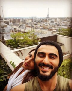 Arjun Kapoor Instagram - Eiffel good... I knew I would...
@malaikaaroraofficial #parisvibes