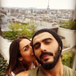 Arjun Kapoor Instagram - Eiffel good... I knew I would... @malaikaaroraofficial #parisvibes Rue Saint-Honoré