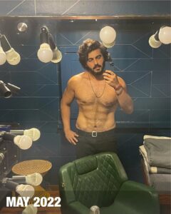 Arjun Kapoor Instagram - 15 months of being #workinprogress! Felt cute and definitely won’t delete later because I’m immensely proud of this journey. Feb 2021 to May 2022 - it’s been a tough one and I’m only glad that I could stay on track. Must admit that it was very tough to stay on course, it still is, but I’m loving the state of mind that I’m in for these past 15 months. I hope it stays the same. My #MondayMotivation is now me and not others on the gram loving themselves. It’s been a while since I have felt this way!! This is me this is who i am (chest hair included) 😉

Team AK - @drewnealpt & @akshayarora3