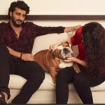 Arjun Kapoor Instagram - He clearly loves you more than he loves me. 🤗 @anshulakapoor #petday