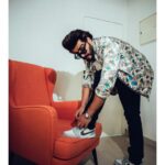 Arjun Kapoor Instagram - Bring it on, Monday. This is how I am facing you. 😎 📷 @bharat_rawail 🕺🏽@zunailimalik