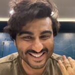 Arjun Kapoor Instagram - Today, I’m 17 films old! It has been an exciting, enriching and humbling creative process that has allowed me to become so many characters and live so many lives! @aasmaanbhardwaj it’s been fun working with you and your entire team and seeing your brilliant mind from up close. I’m sure you will make a film that will wow everyone. Can’t wait for people to see the world that you have created. Films wrap, looks change (got rid of my Moustache I had for the film today) but the energy of a project remains deep inside you. #Kuttey will always remain special. On to the next one 💪 @vishalrbhardwaj @tabutiful @naseeruddin49 @konkona #KumudMishra @radhikamadan @bhar_ul_shar #LuvRanjan @gargankur82 @rekha_bhardwaj #BhushanKumar #Gulzar @luv_films @vbfilmsofficial @tseriesfilms @tseries.official