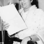 Arjun Kapoor Instagram - In the world of Music, an era comes to an end. My condolences to the fans, family and friends of #LataMangeshkar ji 💔 Om Shanti 🙏