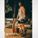 Arjun Kapoor Instagram - ‘Calf-i’ ho gaya yeh waiting yaar... Juhu, Maharashtra, India