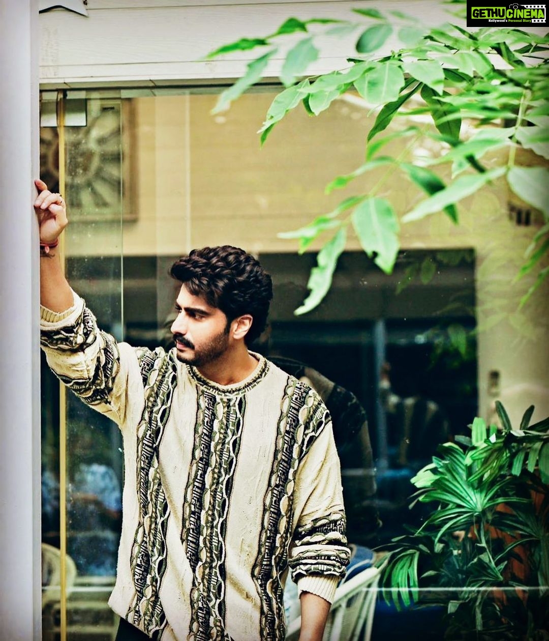 Arjun Kapoor Instagram - Looking ahead, never giving up, believing in yourself & staying strong... #2022 let’s do this. Mumbai - मुंबई