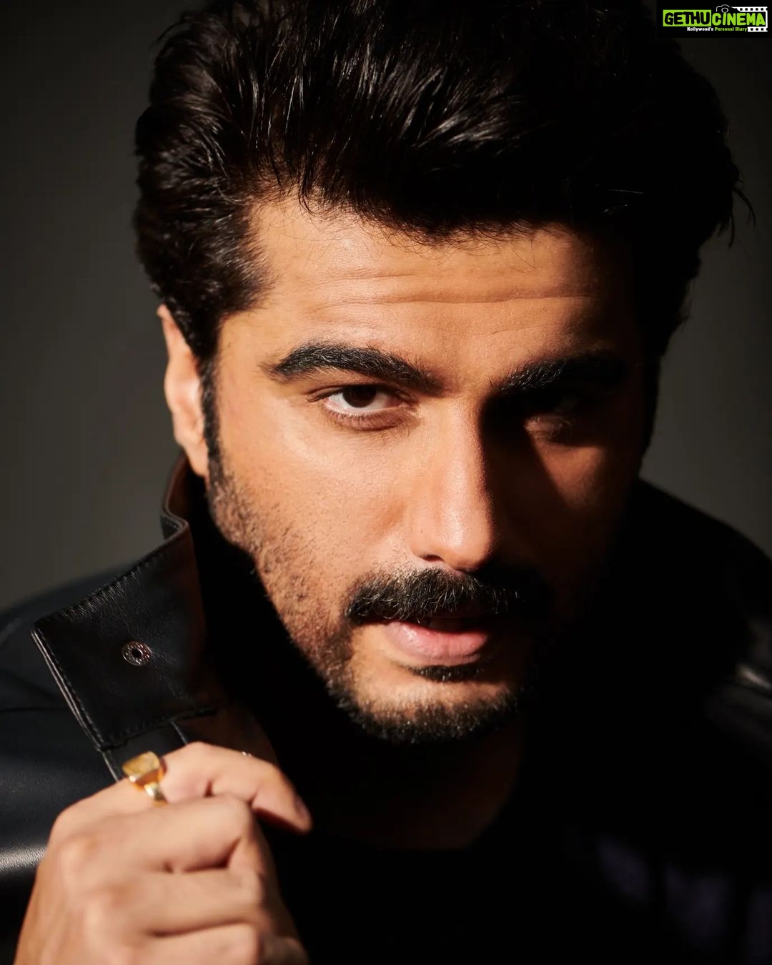 Arjun Kapoor Instagram - You say colour I say black ♠️