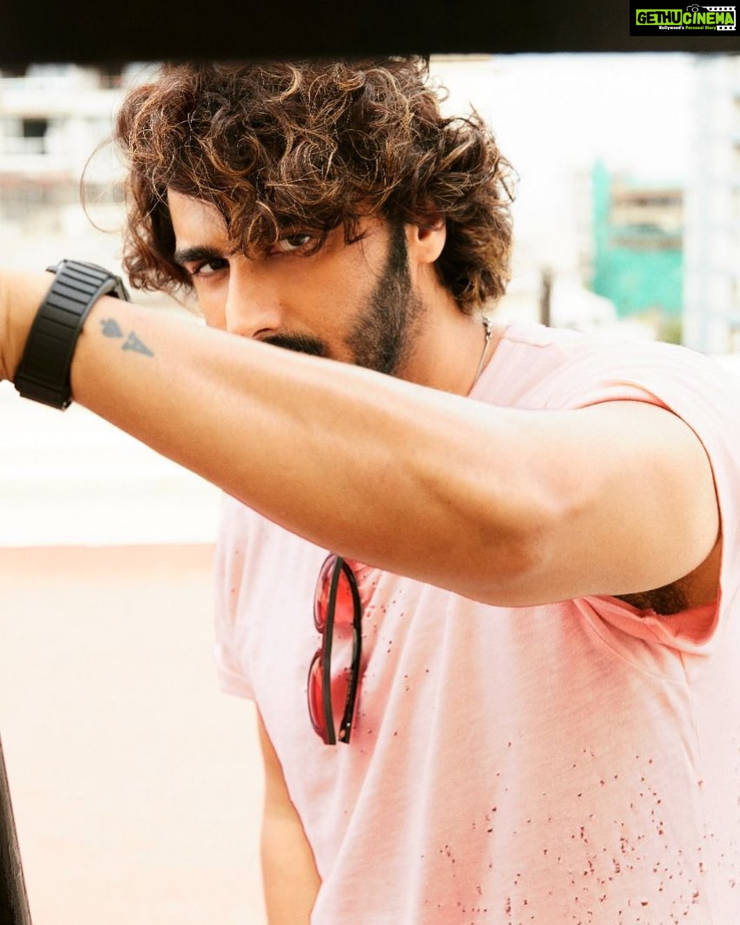 Arjun Kapoor Instagram - On a gloomy day found some light to pose